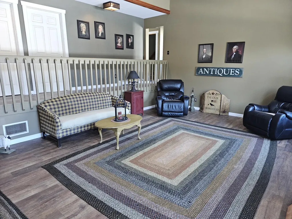 24 Woodman Lane Leeds ME 04263