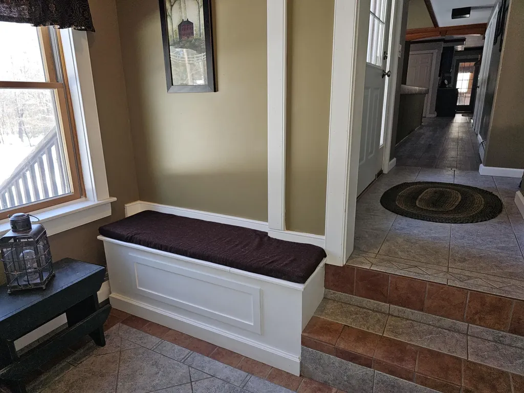 24 Woodman Lane Leeds ME 04263