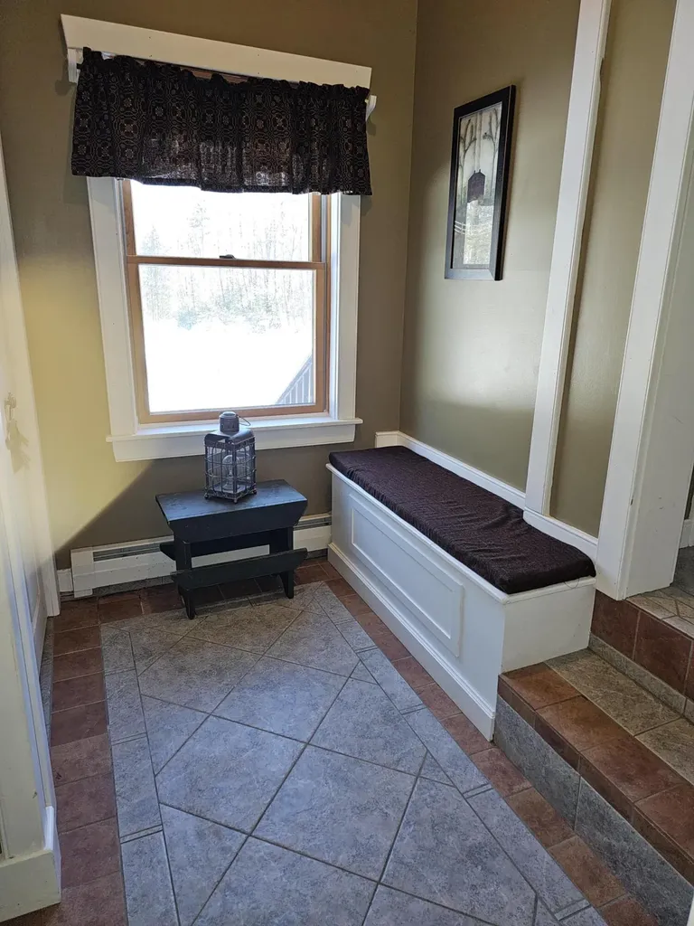 24 Woodman Lane Leeds ME 04263