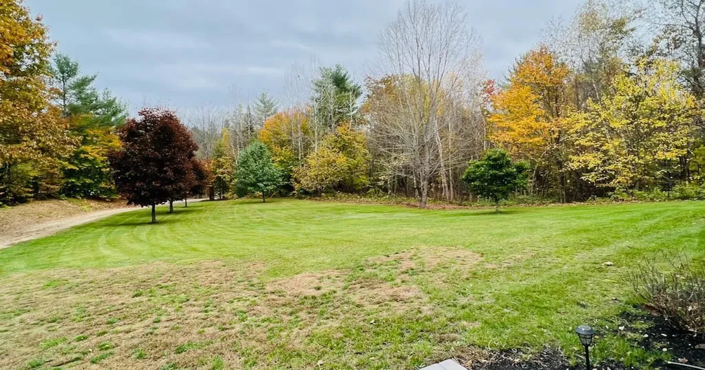 24 Woodman Lane Leeds ME 04263