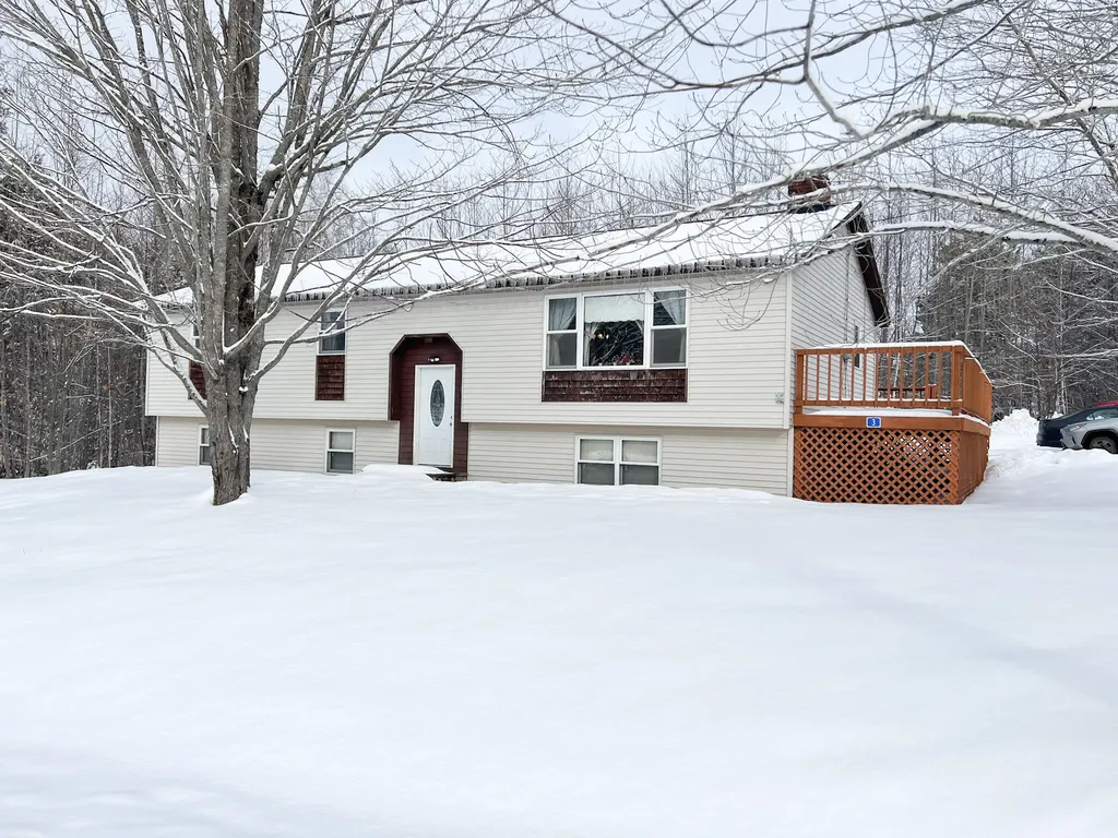 3 Mountainview Drive Lincoln ME 04457