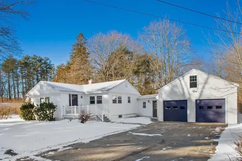 33 Maple Avenue Kennebunk ME 04043