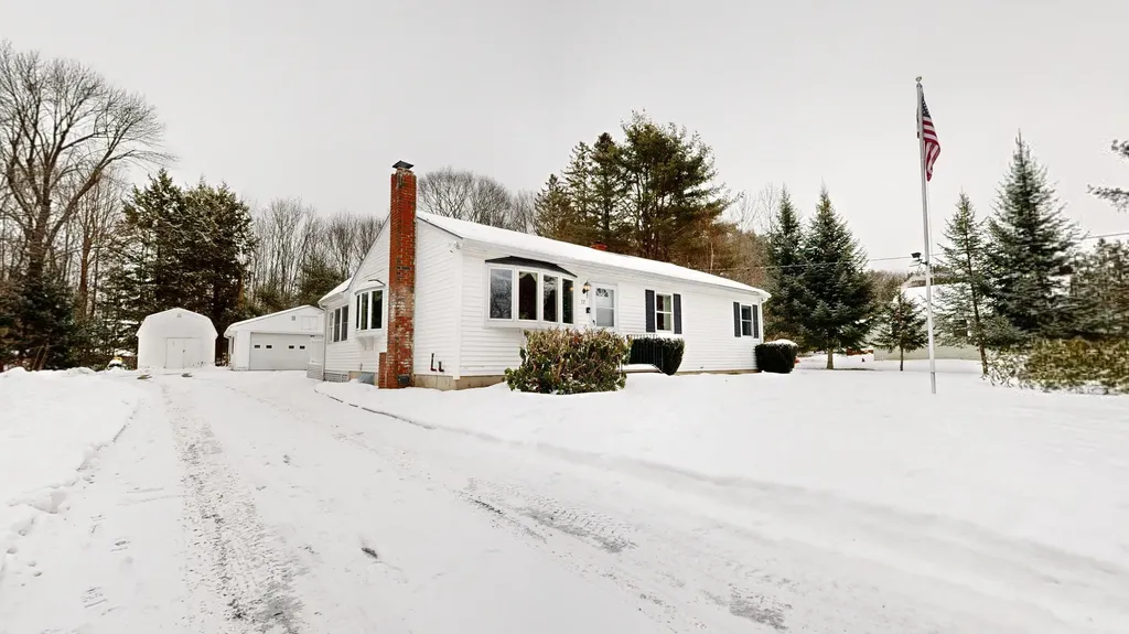 32 Richard Street Greene ME 04236