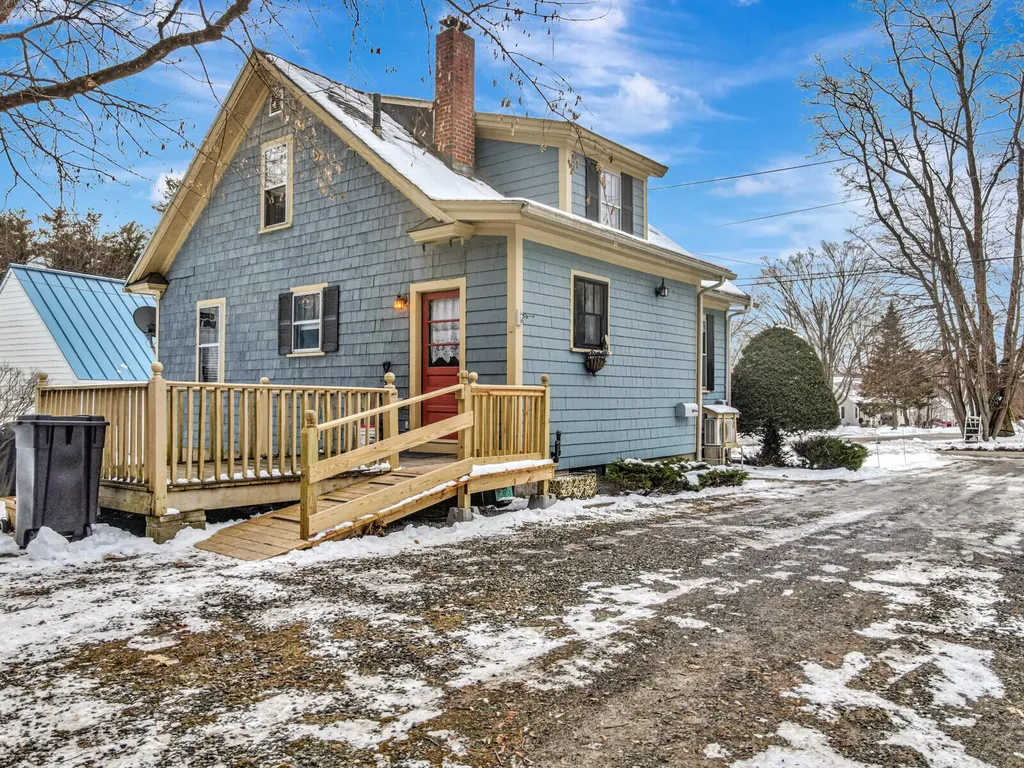 5 Pinehurst Street Augusta ME 04330
