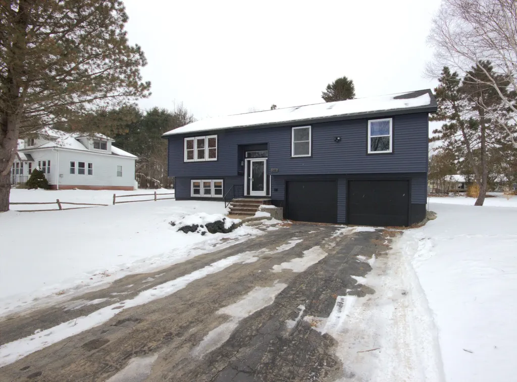 148 Lancaster Avenue Bangor ME 04401