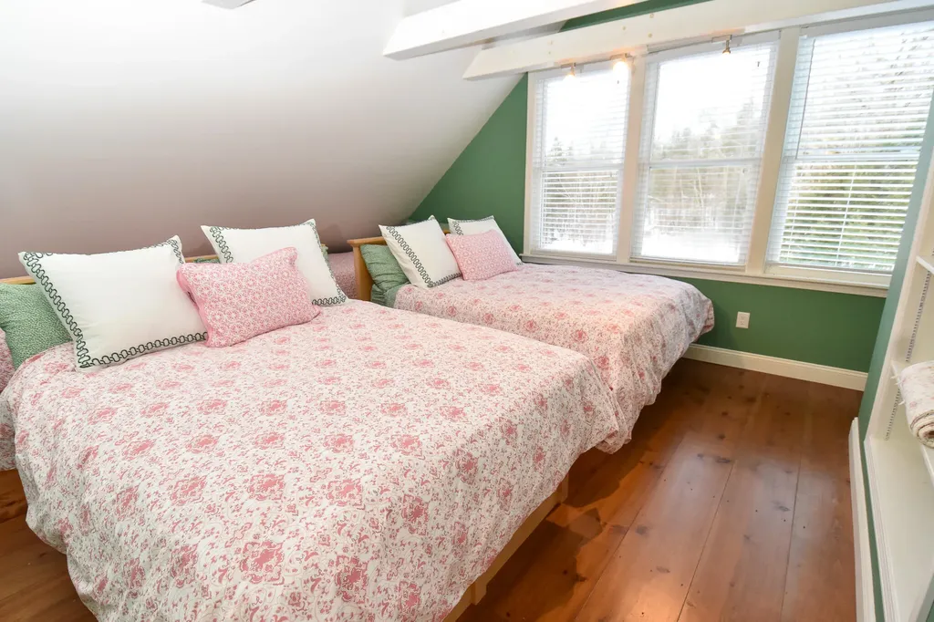 35 Sunset Ridge Road Sebec ME 04481
