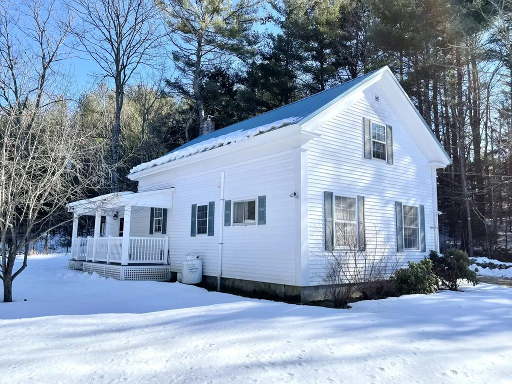 1600 Pownal Road Auburn ME 04210