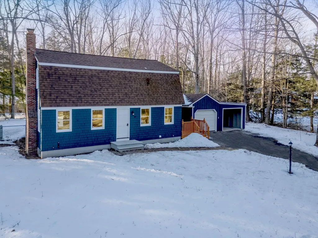 20 Hillcrest Road Windham ME 04062