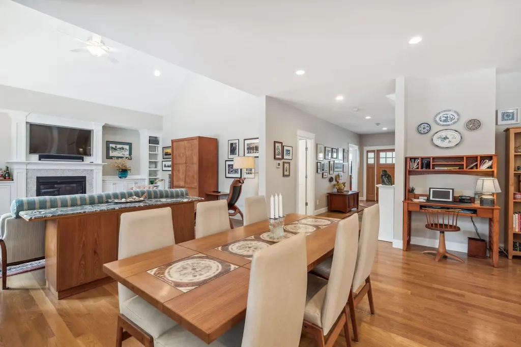 9 Cottagewood Lane Kennebunk ME 04043