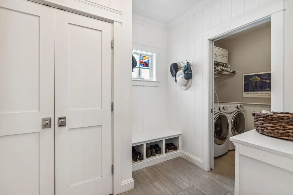 9 Cottagewood Lane Kennebunk ME 04043