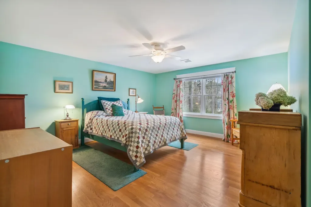 9 Cottagewood Lane Kennebunk ME 04043