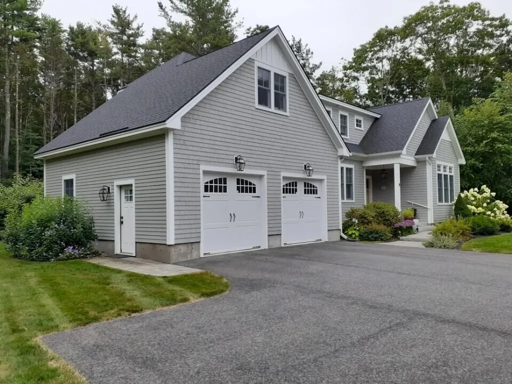 9 Cottagewood Lane Kennebunk ME 04043