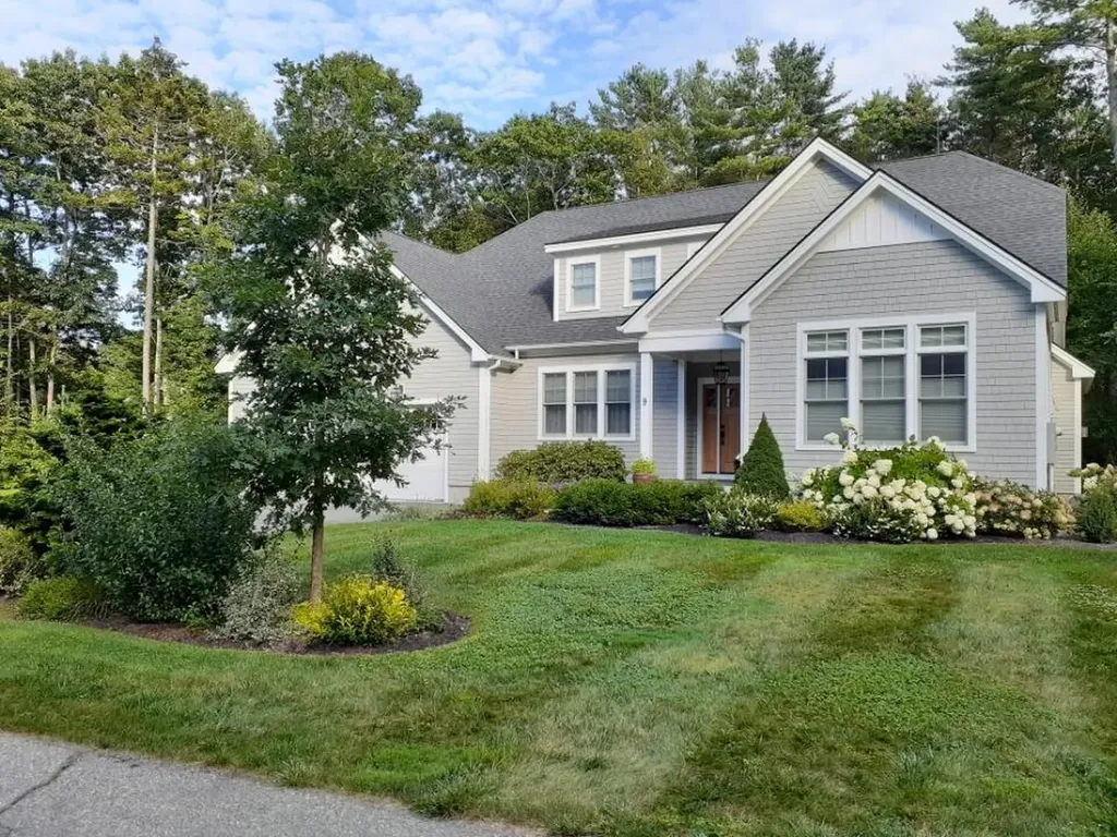 9 Cottagewood Lane Kennebunk ME 04043