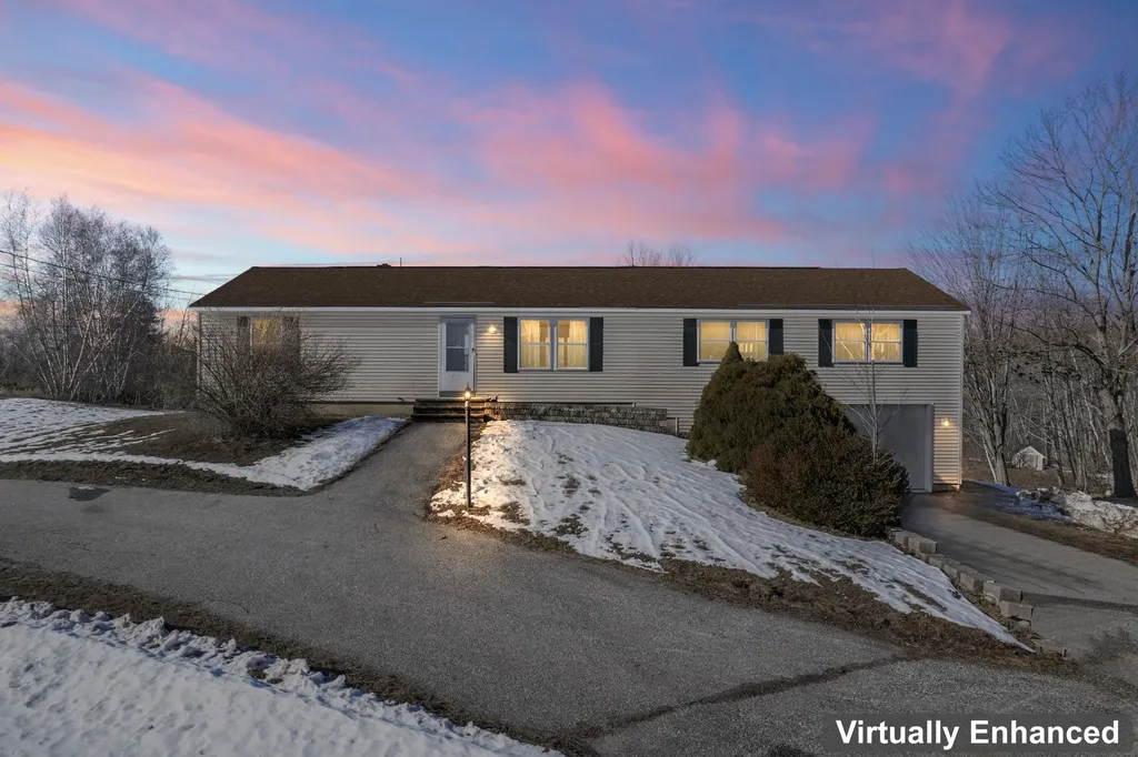 643 Middle Road Sabattus ME 04280