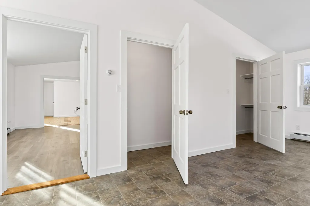 643 Middle Road Sabattus ME 04280
