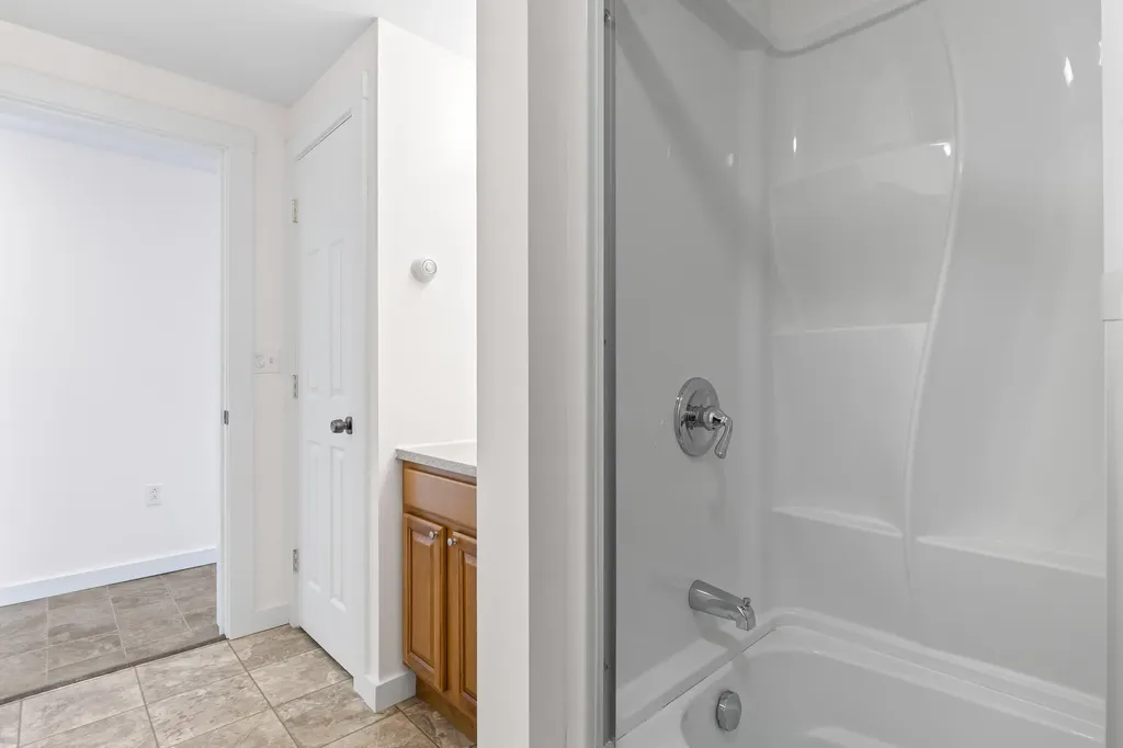 643 Middle Road Sabattus ME 04280