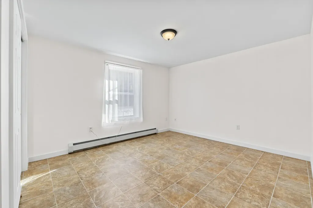 643 Middle Road Sabattus ME 04280