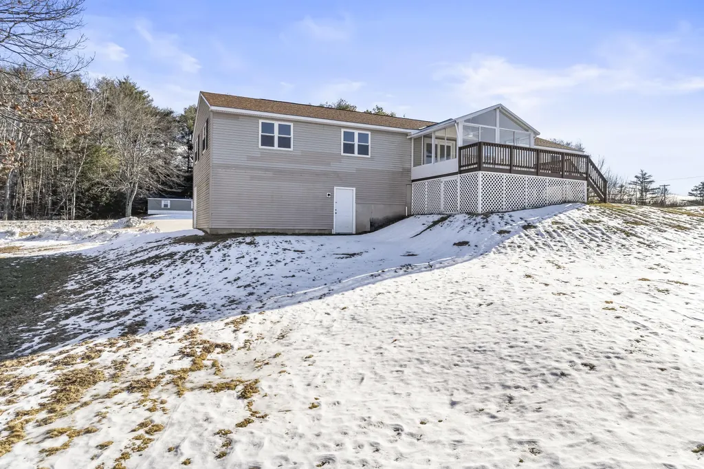 643 Middle Road Sabattus ME 04280
