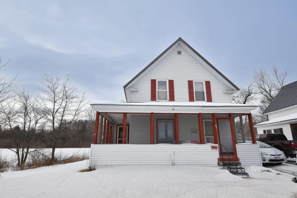 47 Riverside Street Milo ME 04463