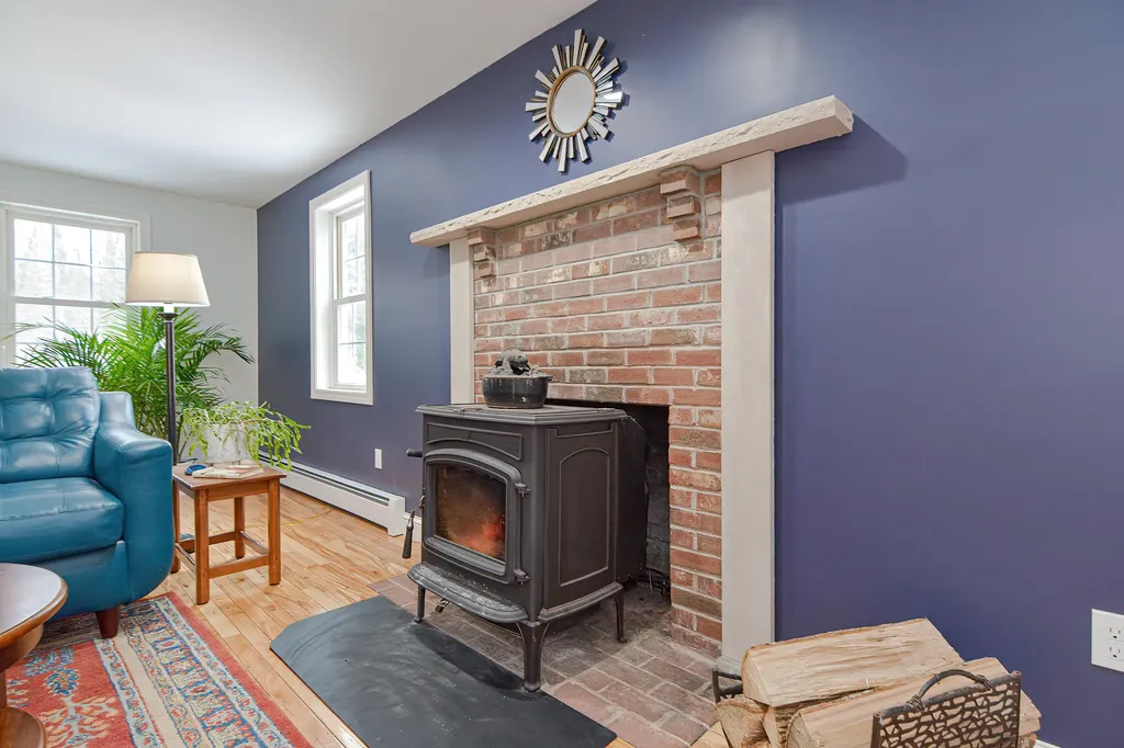 16 Chapman Lane Kennebunk ME 04043