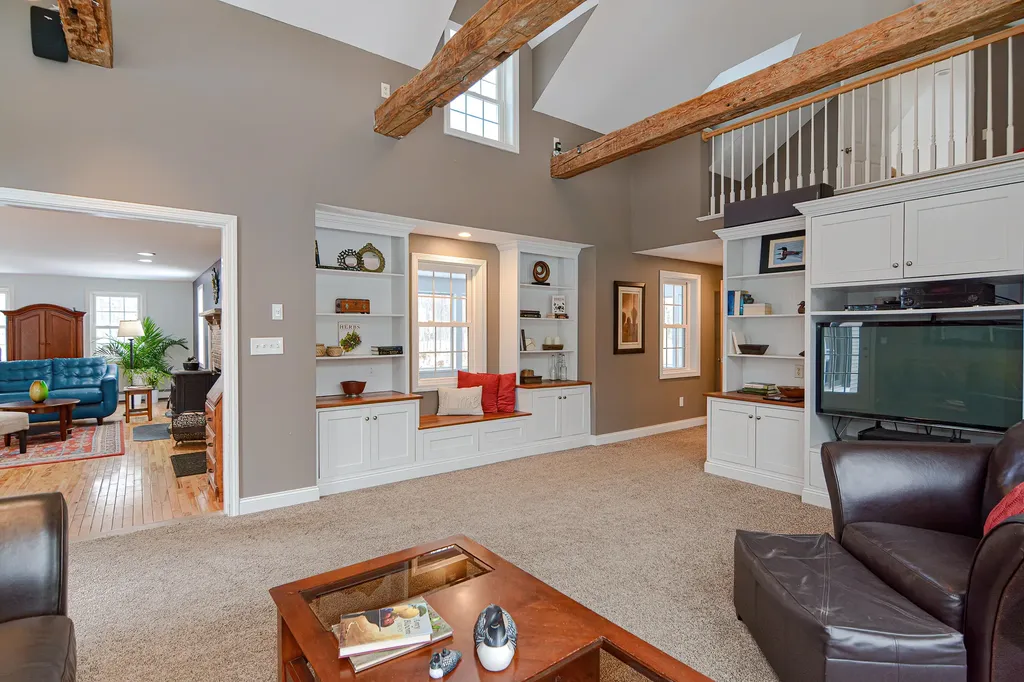 16 Chapman Lane Kennebunk ME 04043