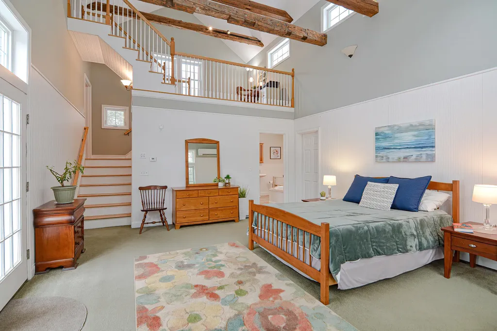16 Chapman Lane Kennebunk ME 04043