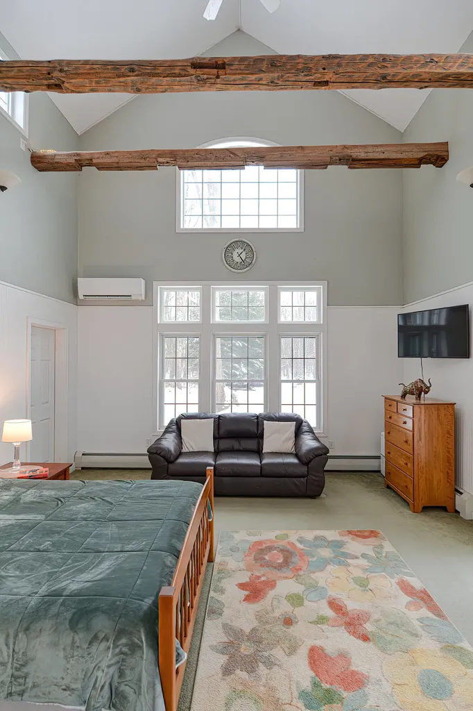 16 Chapman Lane Kennebunk ME 04043