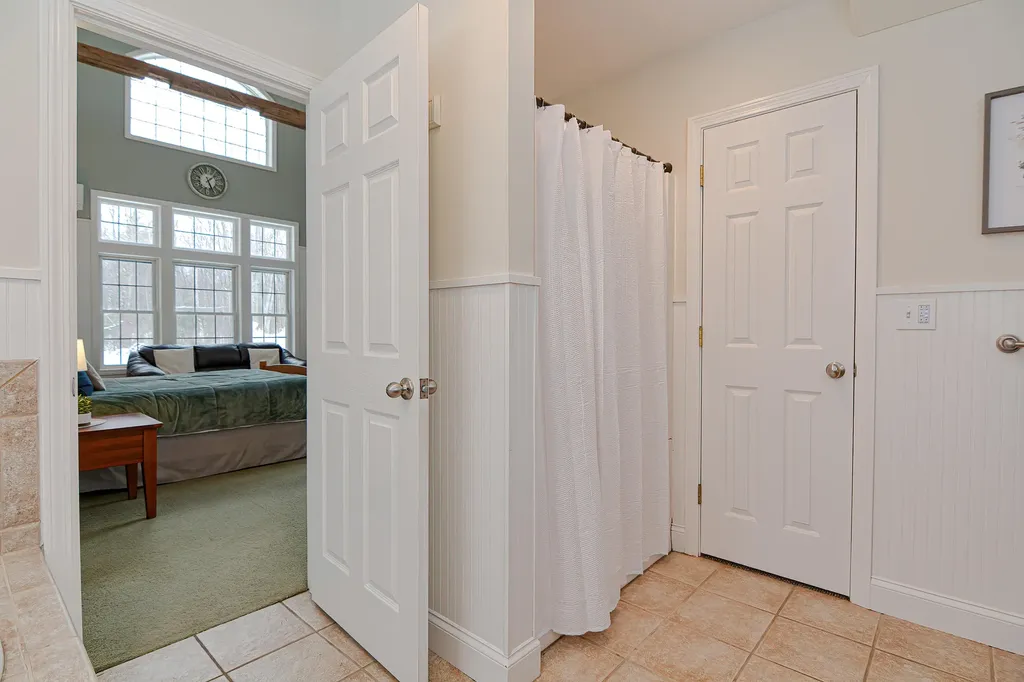 16 Chapman Lane Kennebunk ME 04043