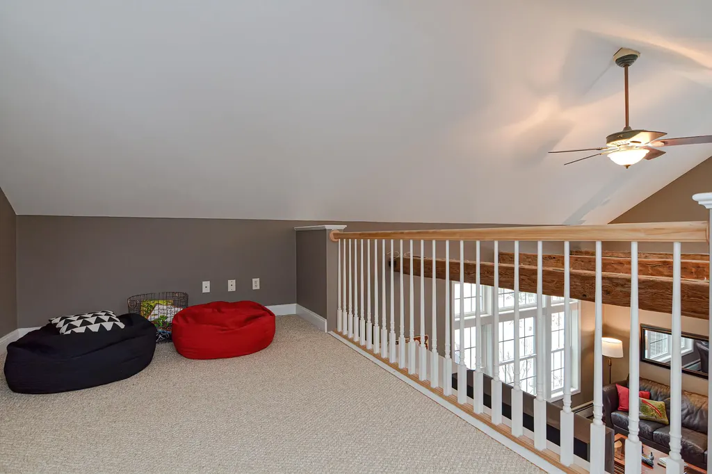 16 Chapman Lane Kennebunk ME 04043
