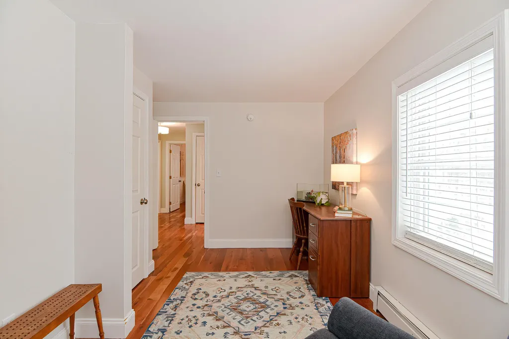 16 Chapman Lane Kennebunk ME 04043