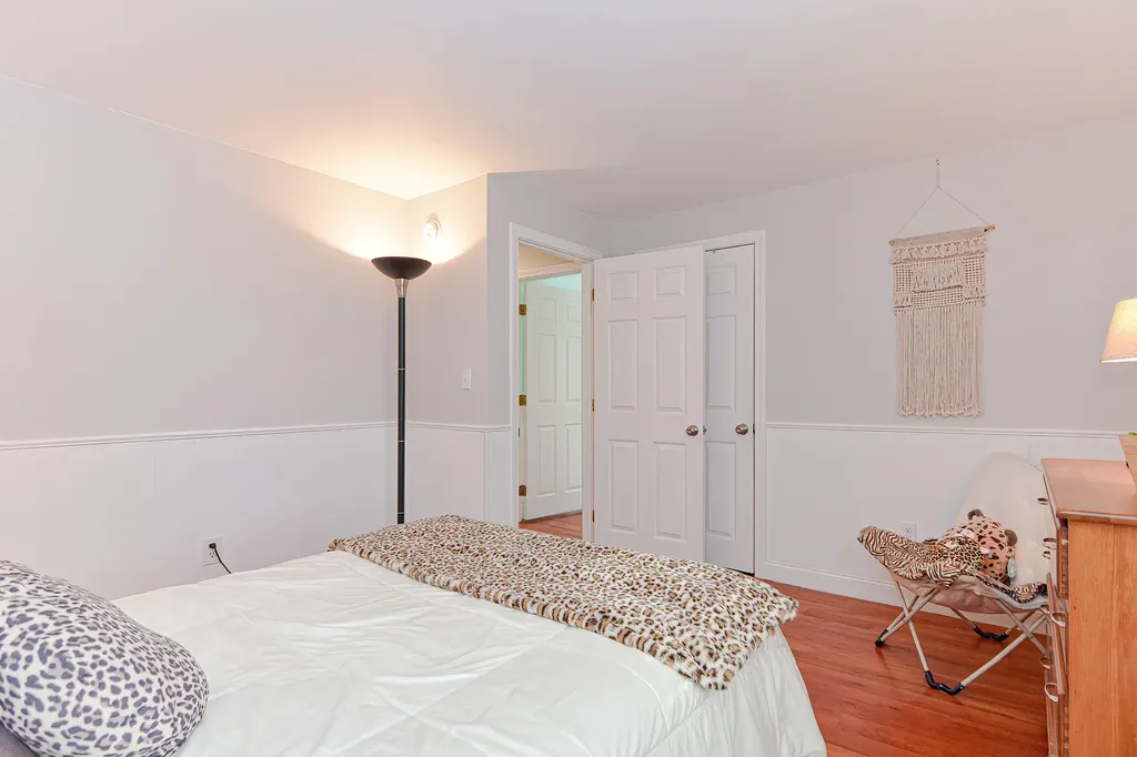 16 Chapman Lane Kennebunk ME 04043