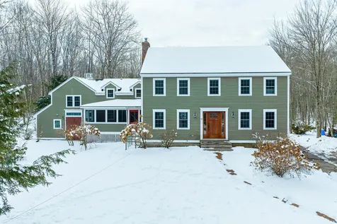 16 Chapman Lane Kennebunk ME 04043