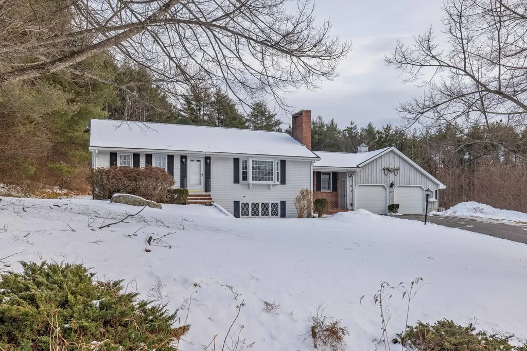 13 Alweber Road Windham ME 04062