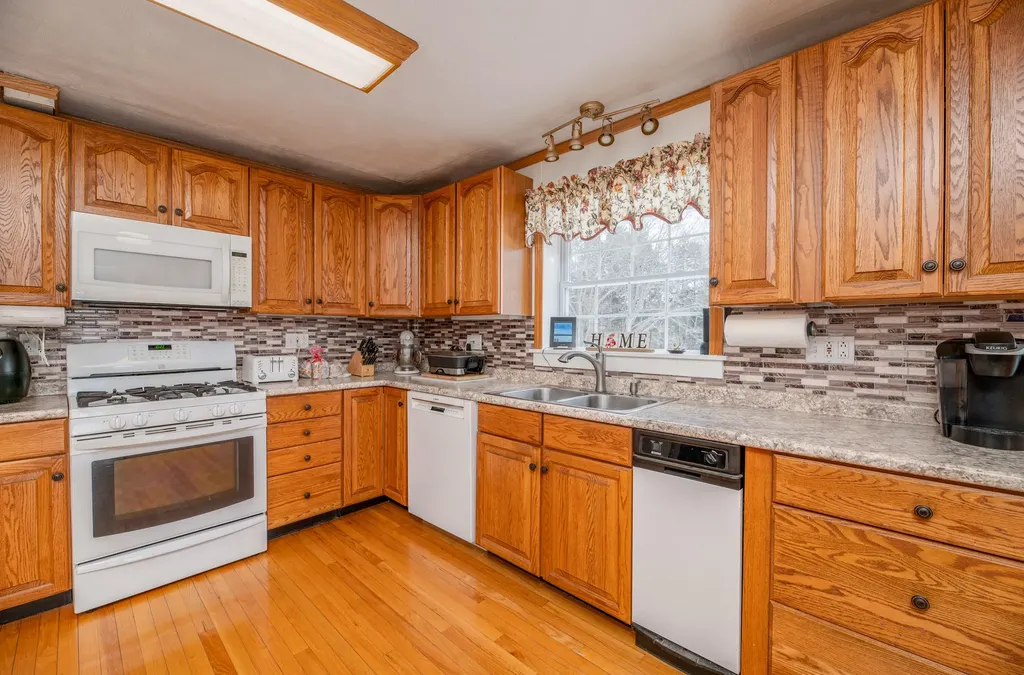 77 Eames Road Jefferson ME 04348