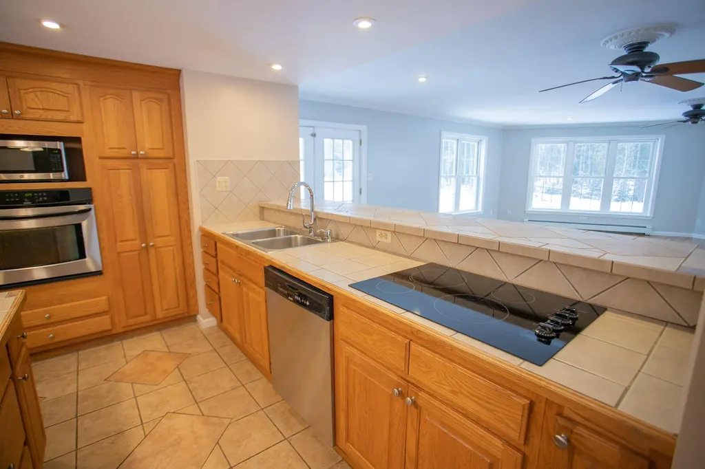 221 Turkey Path Bucksport ME 04416