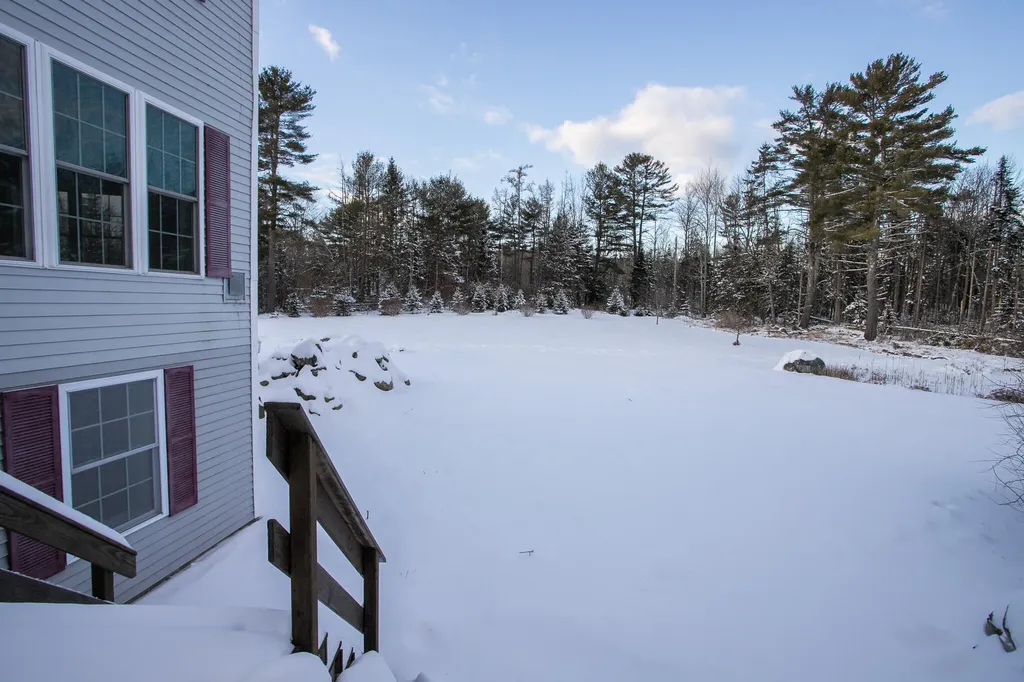 221 Turkey Path Bucksport ME 04416