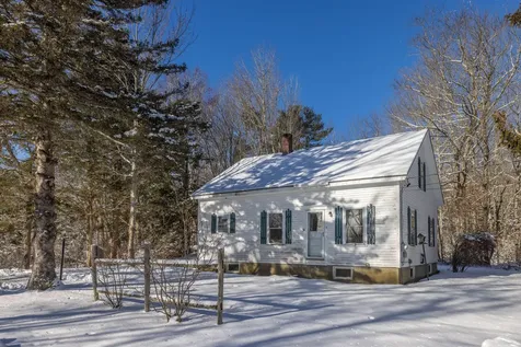 31 Annis Road Camden ME 04843