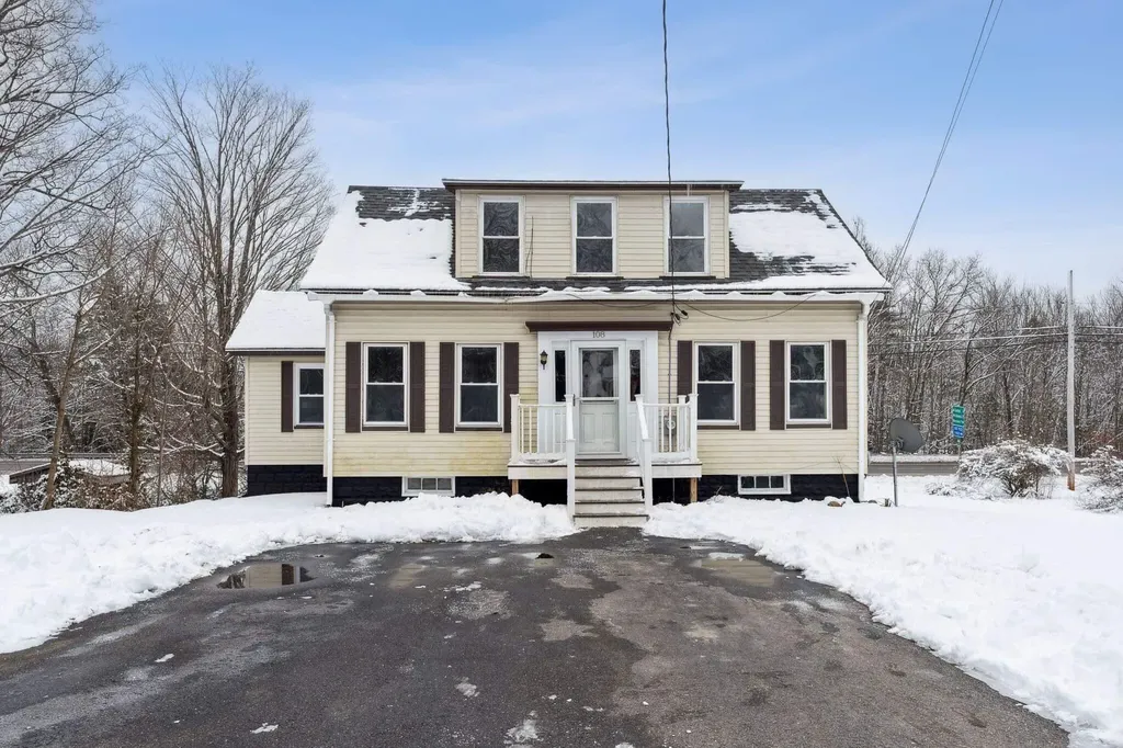 108 Court Street Alfred ME 04002