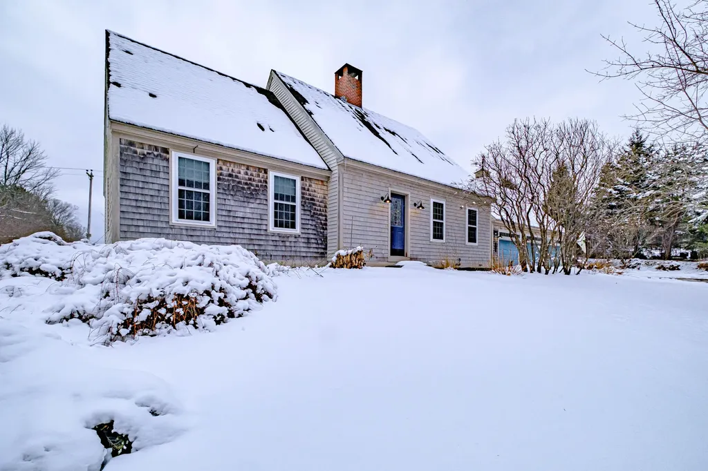 26 Mighty Street Gorham ME 04038
