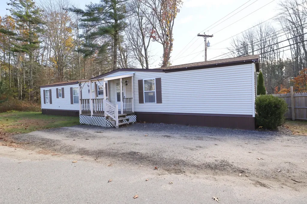 2 Kathy Avenue Arundel ME 04046
