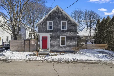 9 High Street Rockland ME 04841