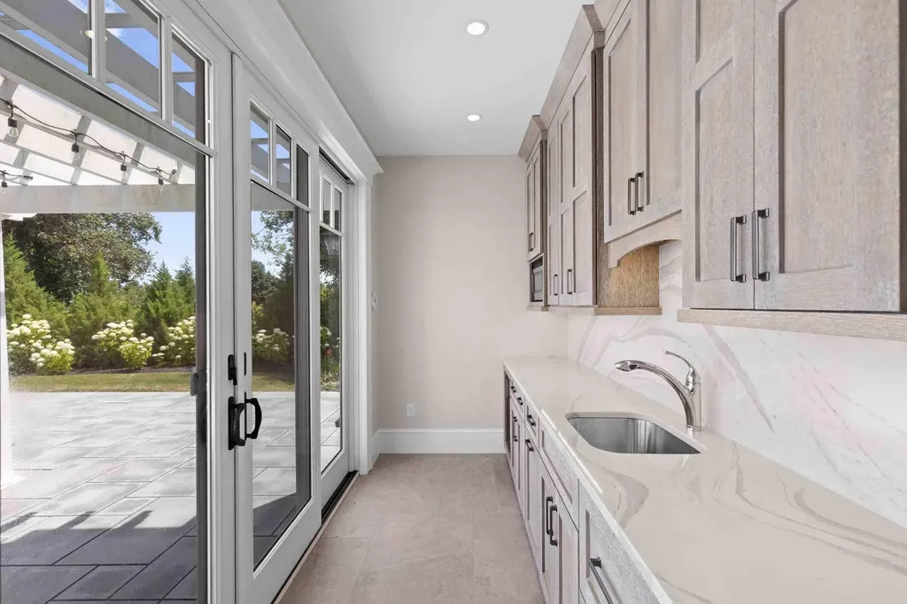 4 Bayberry Lane York ME 03902