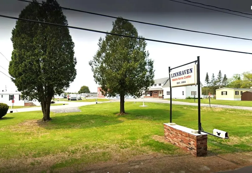 1 & 6 Office Place & Kent Street Brunswick ME 04011