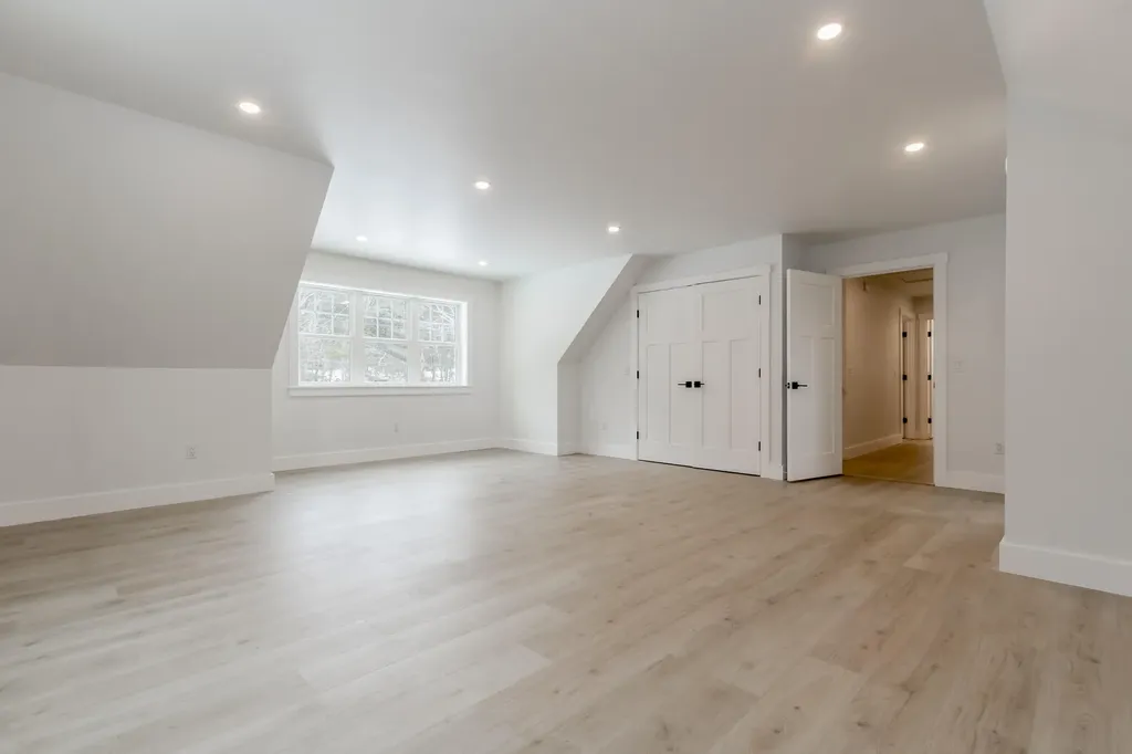 177 Clay Hill Road York ME 03902