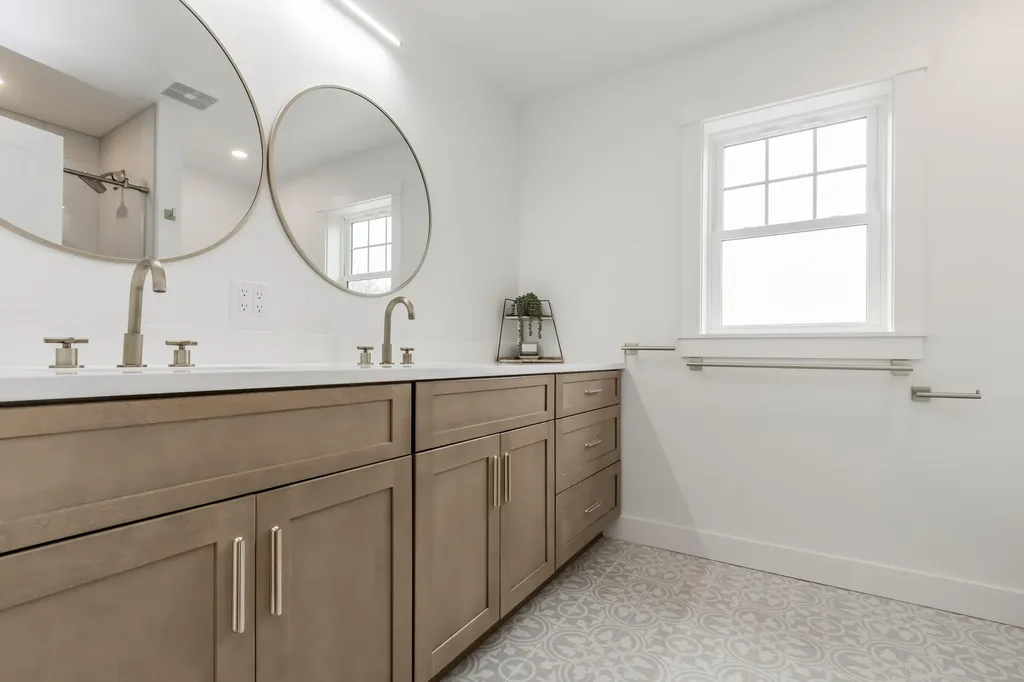 177 Clay Hill Road York ME 03902