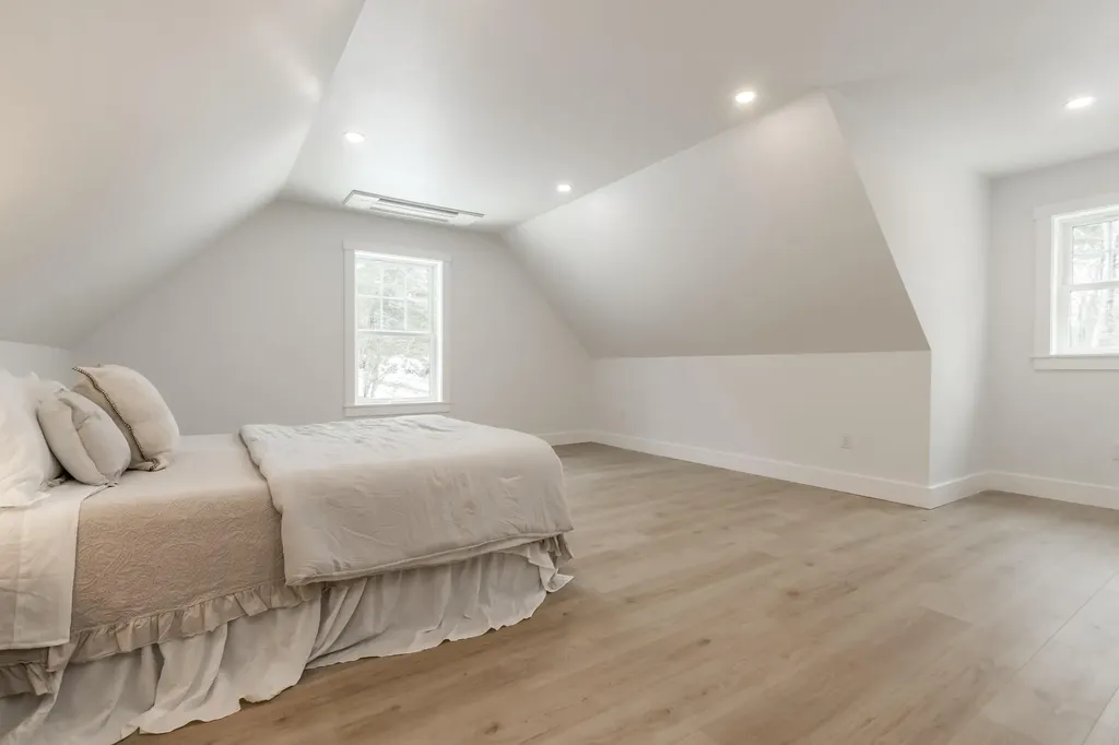 177 Clay Hill Road York ME 03902