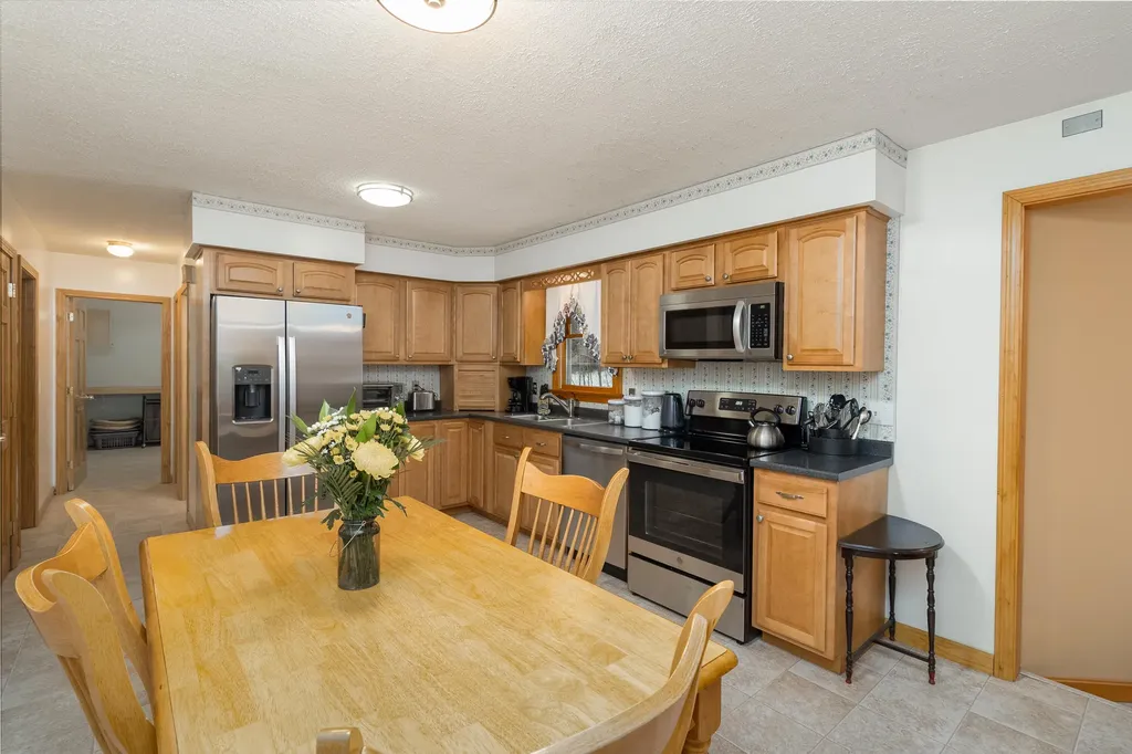 341 Sumner Road Leeds ME 04263