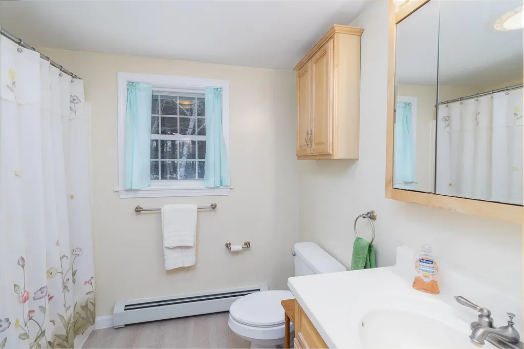 341 Sumner Road Leeds ME 04263