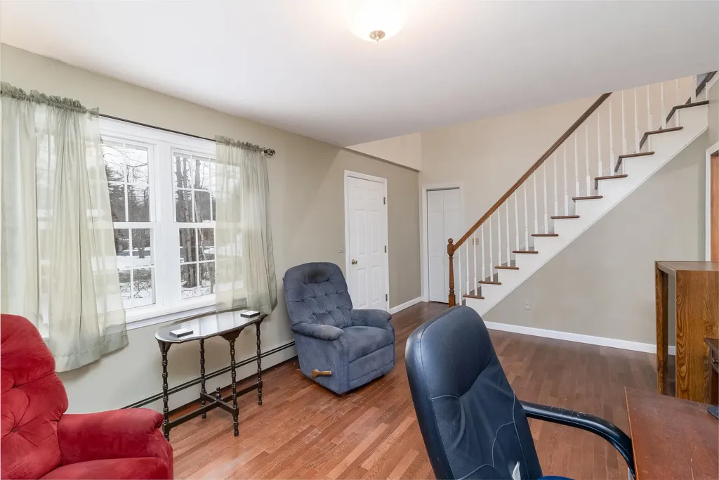 341 Sumner Road Leeds ME 04263