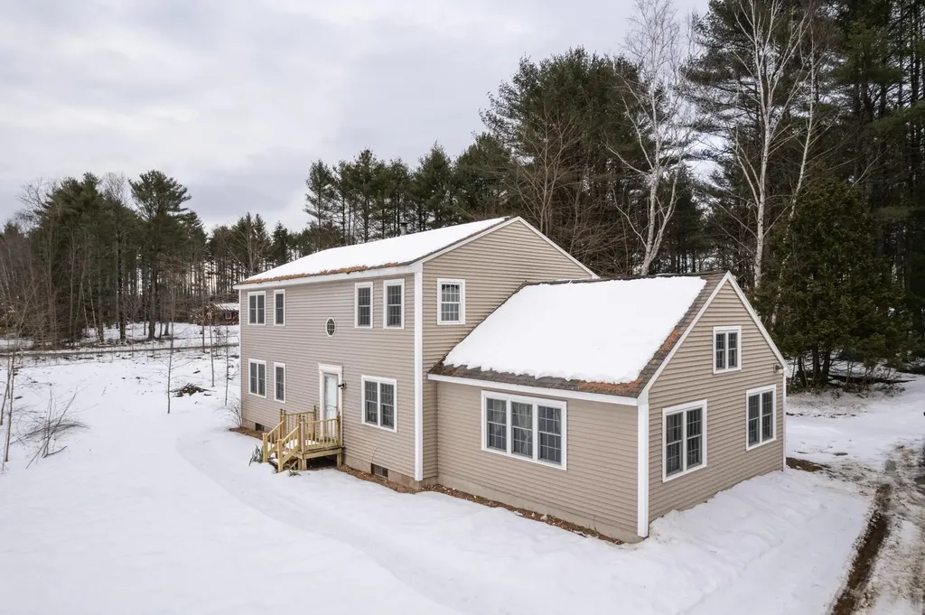 341 Sumner Road Leeds ME 04263